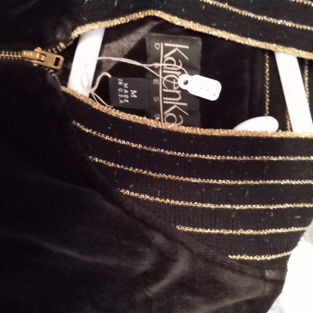 Vintage Black Jump with gold trim - Picture 5 of 15